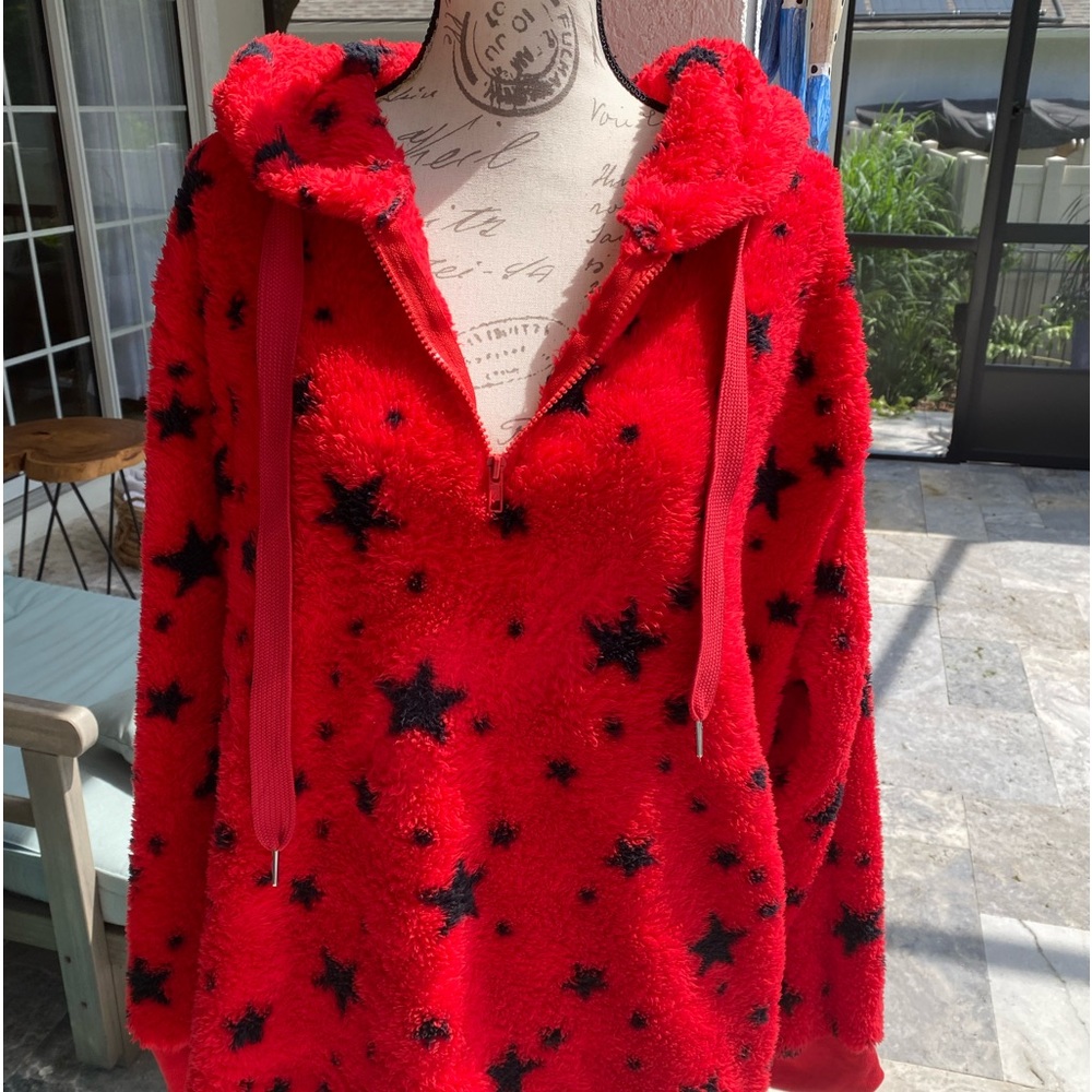 1/4 zip sherpa like star hoodie
